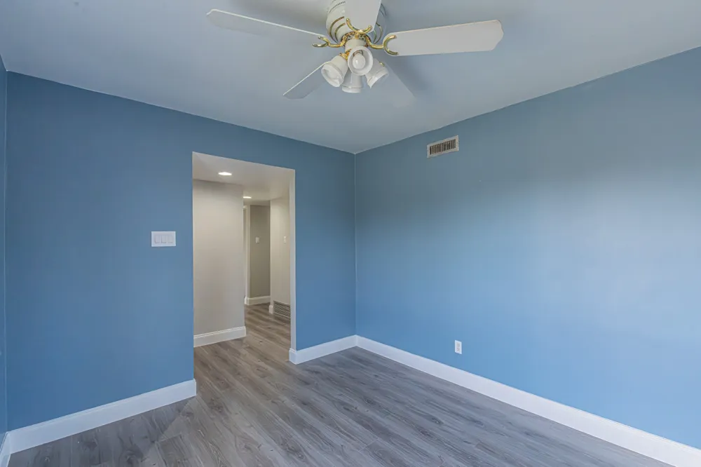 2901 Gayle Drive Garland, TX 75044
