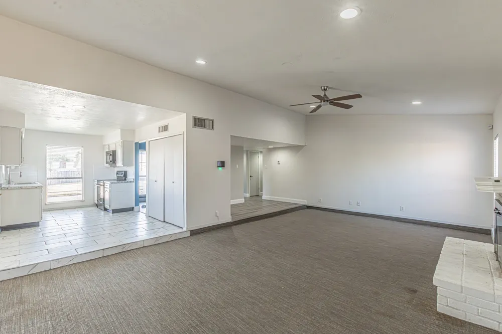 2901 Gayle Drive Garland, TX 75044