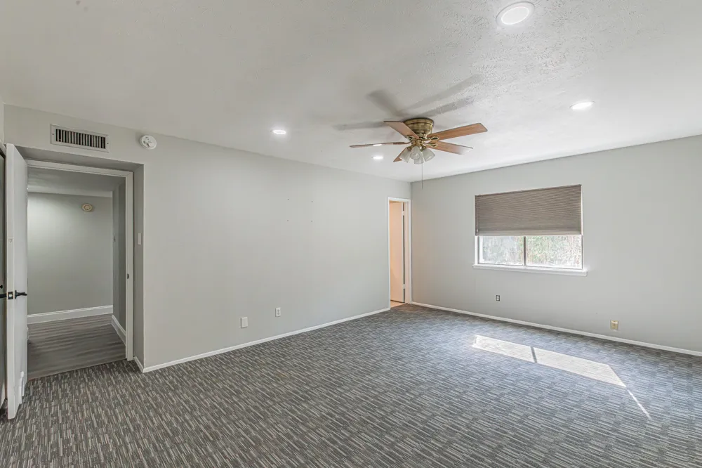 2901 Gayle Drive Garland, TX 75044