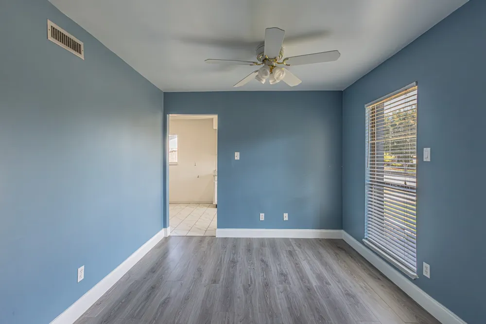 2901 Gayle Drive Garland, TX 75044