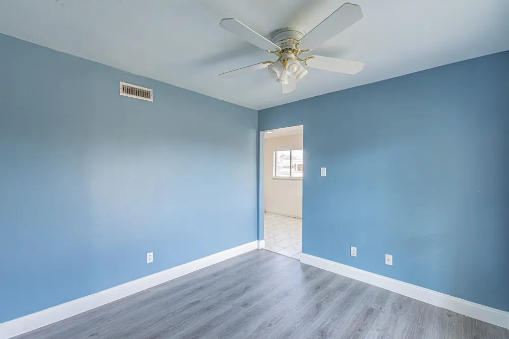 2901 Gayle Drive Garland, TX 75044