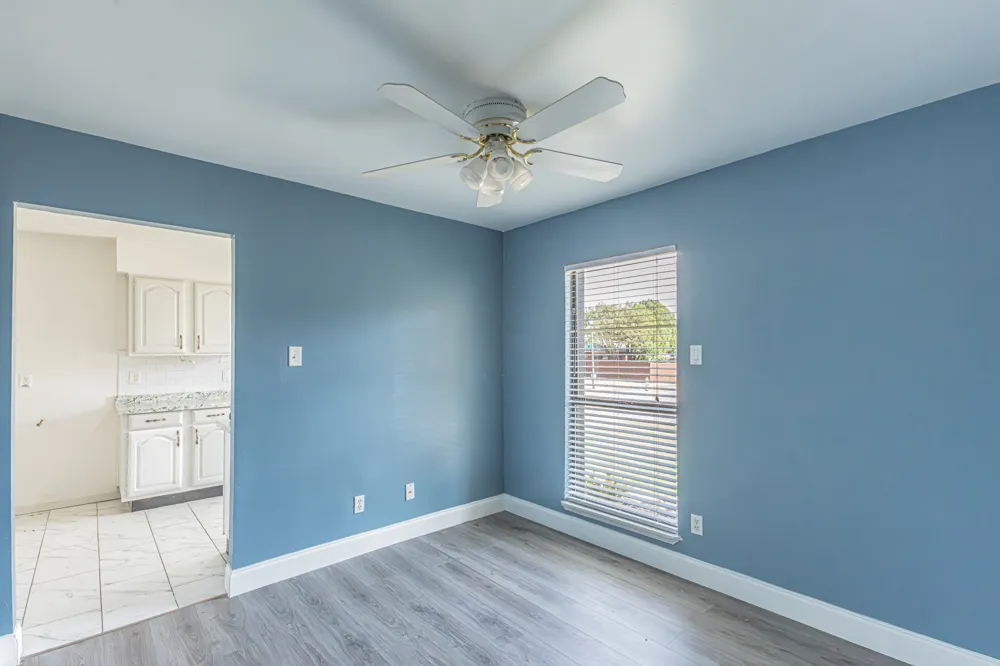 2901 Gayle Drive Garland, TX 75044