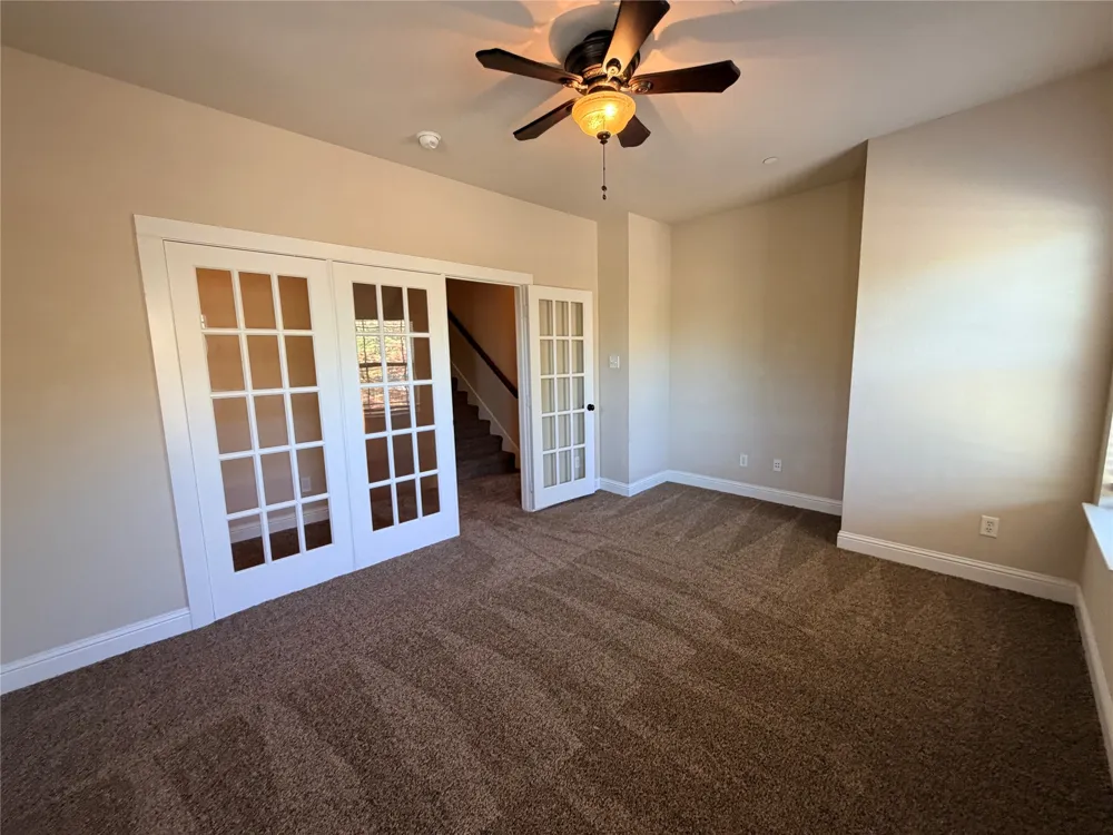 950 Brook Forest Lane Euless, TX 76039