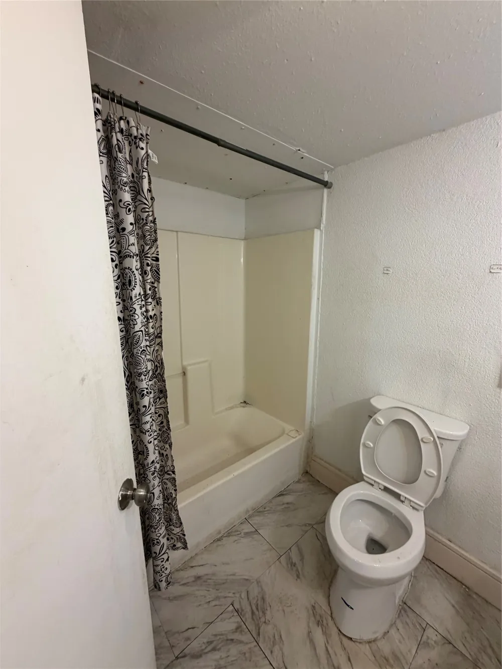 4111 De Lee Street Dallas, TX 75227