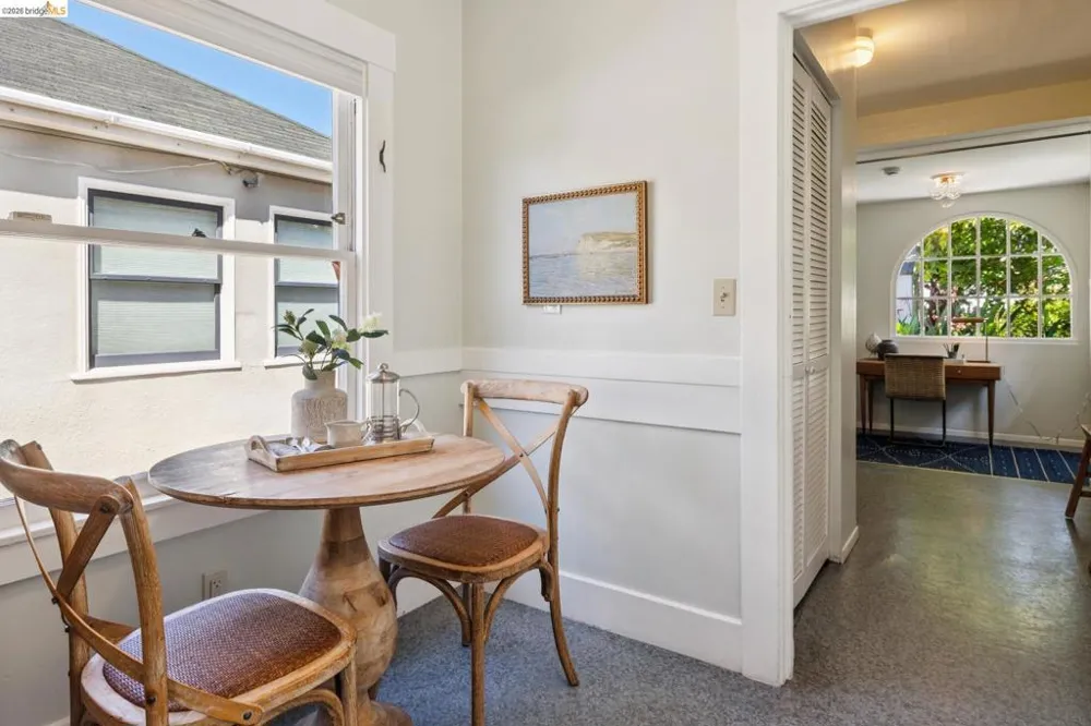3027 Regent St Berkeley, CA 94705