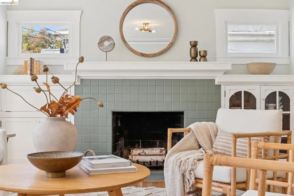 3027 Regent St Berkeley, CA 94705