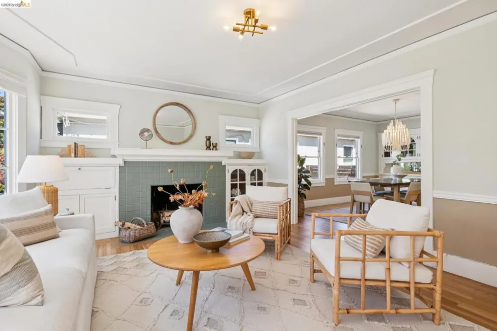 3027 Regent St Berkeley, CA 94705