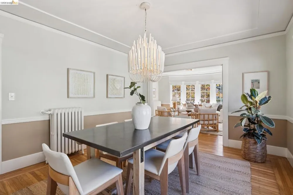 3027 Regent St Berkeley, CA 94705