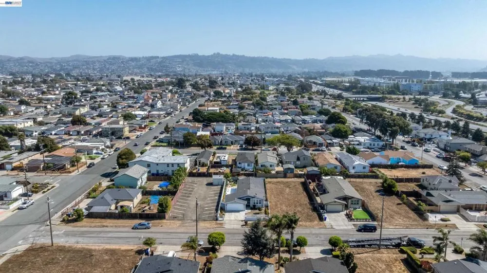 628 S 17Th St Richmond, CA 94804