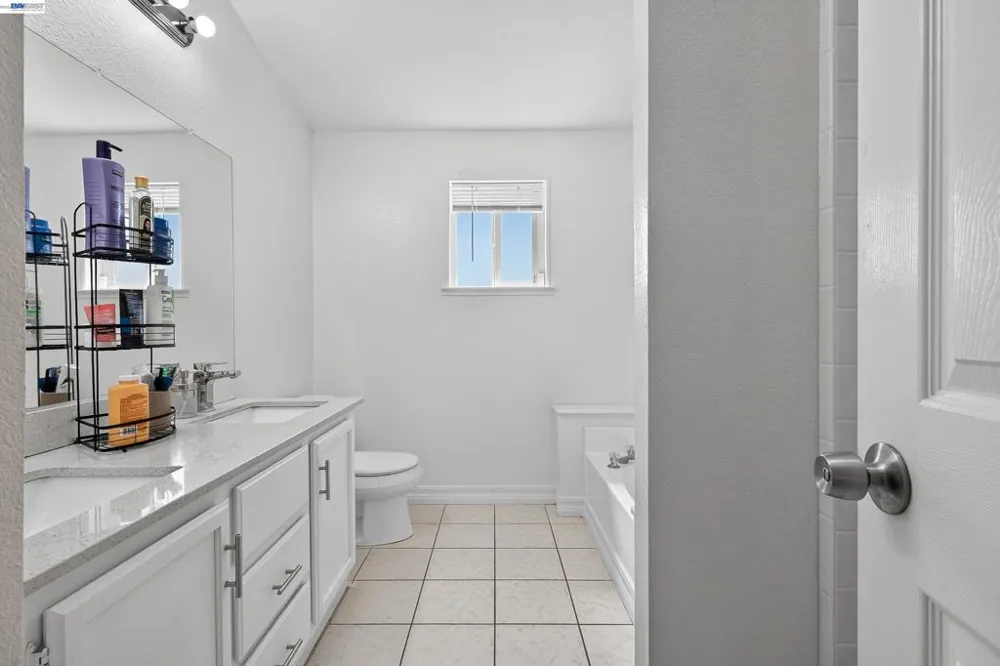 628 S 17Th St Richmond, CA 94804