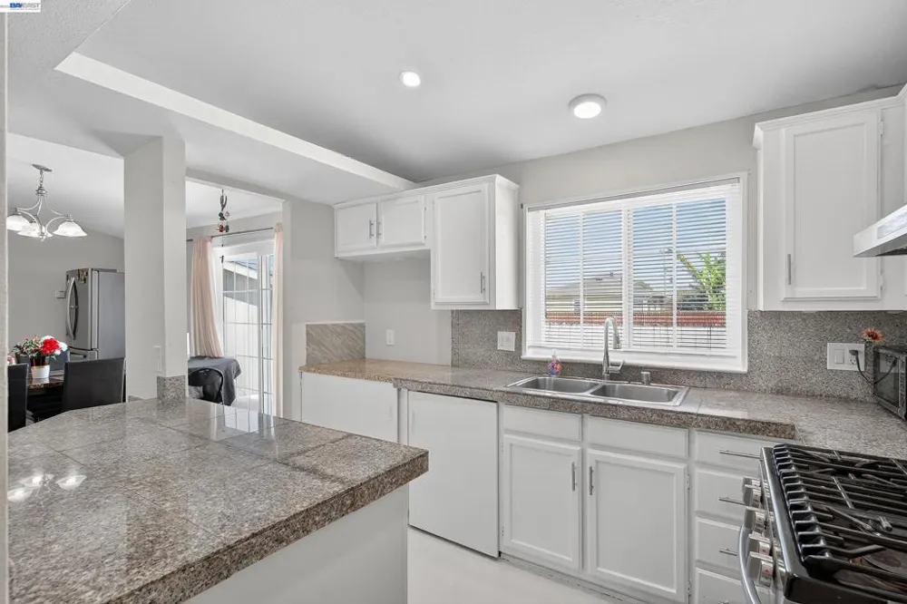628 S 17Th St Richmond, CA 94804