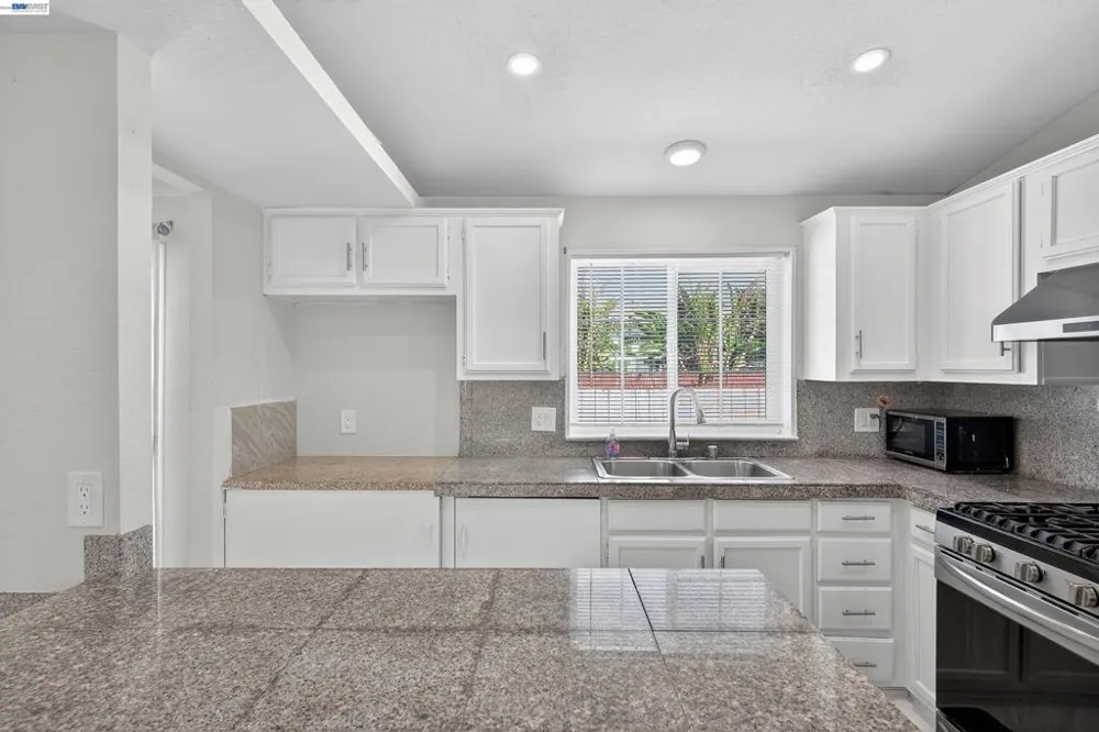 628 S 17Th St Richmond, CA 94804