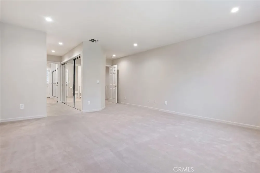 18850 Hatteras Tarzana, CA 91356
