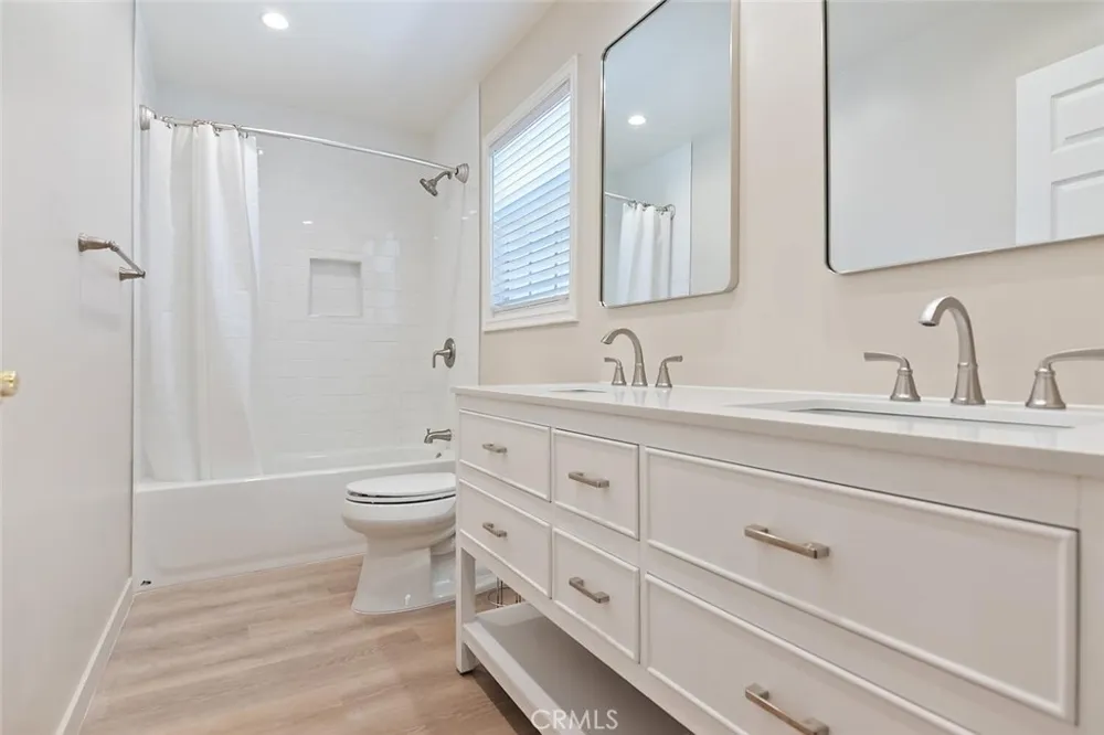 18850 Hatteras Tarzana, CA 91356