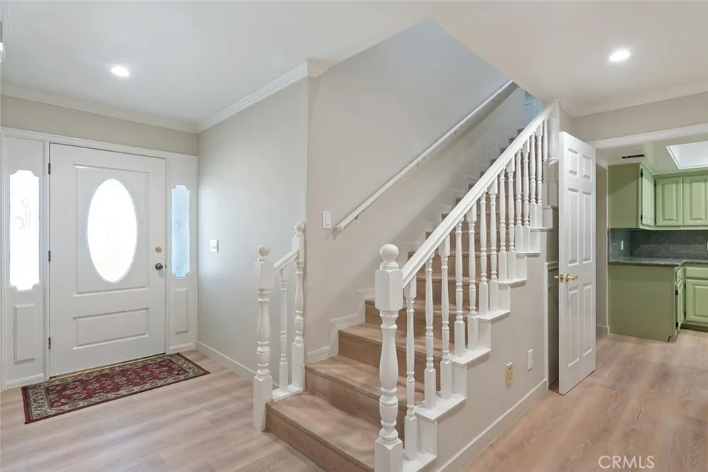18850 Hatteras Tarzana, CA 91356