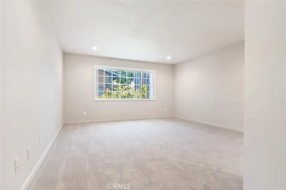 18850 Hatteras Tarzana, CA 91356