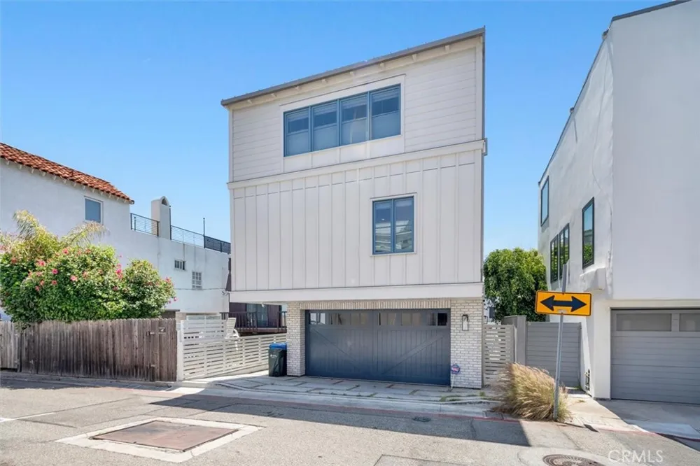 2618 Manhattan Hermosa Beach, CA 90254