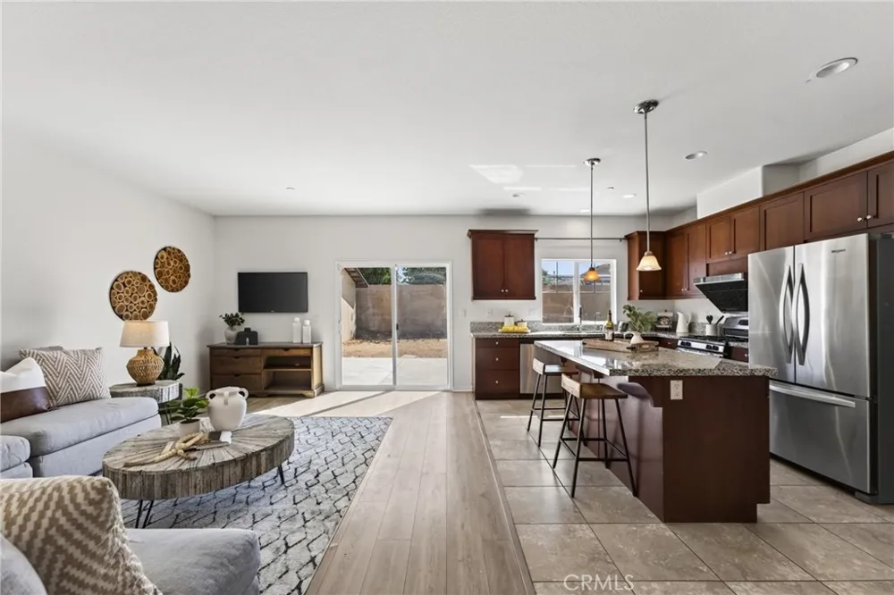 10957 Coalinga Montclair, CA 91763
