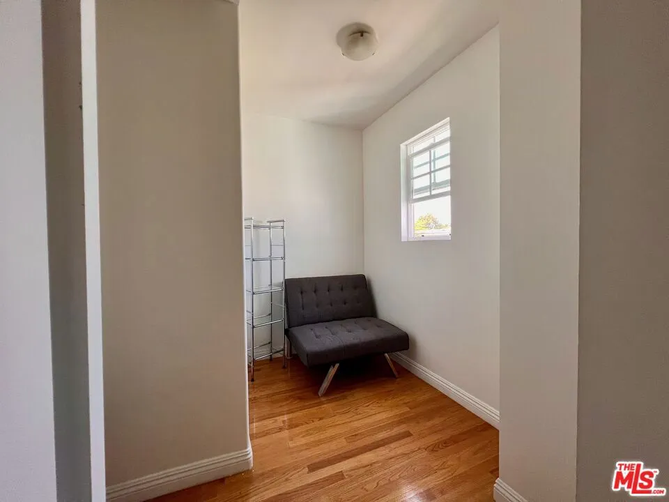 2333 S Garth Avenue #1/2 Los Angeles, CA 90034