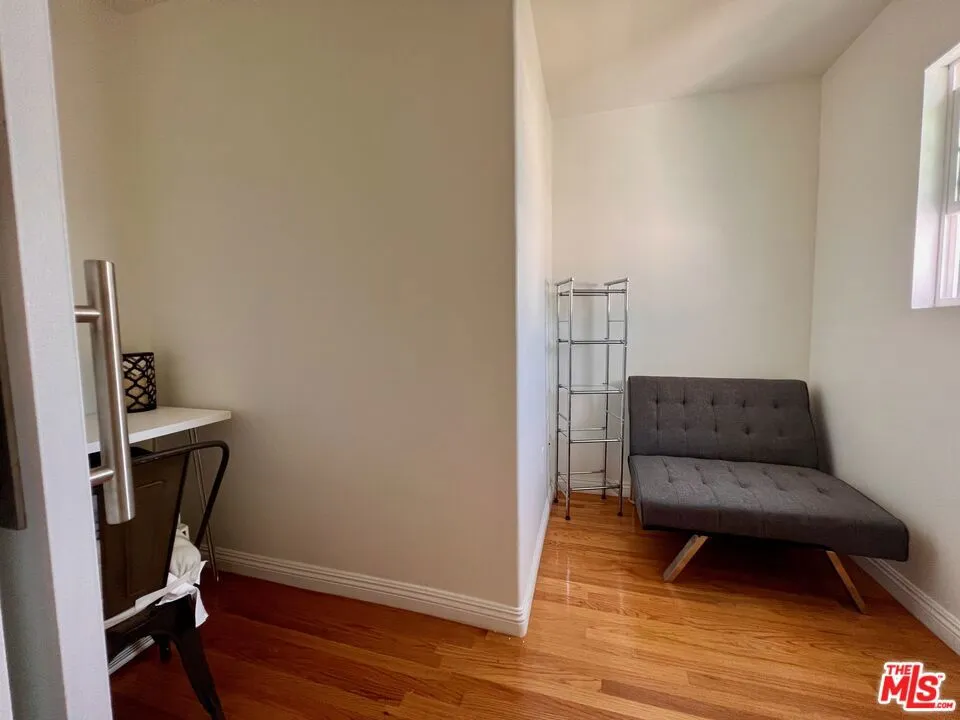 2333 S Garth Avenue #1/2 Los Angeles, CA 90034