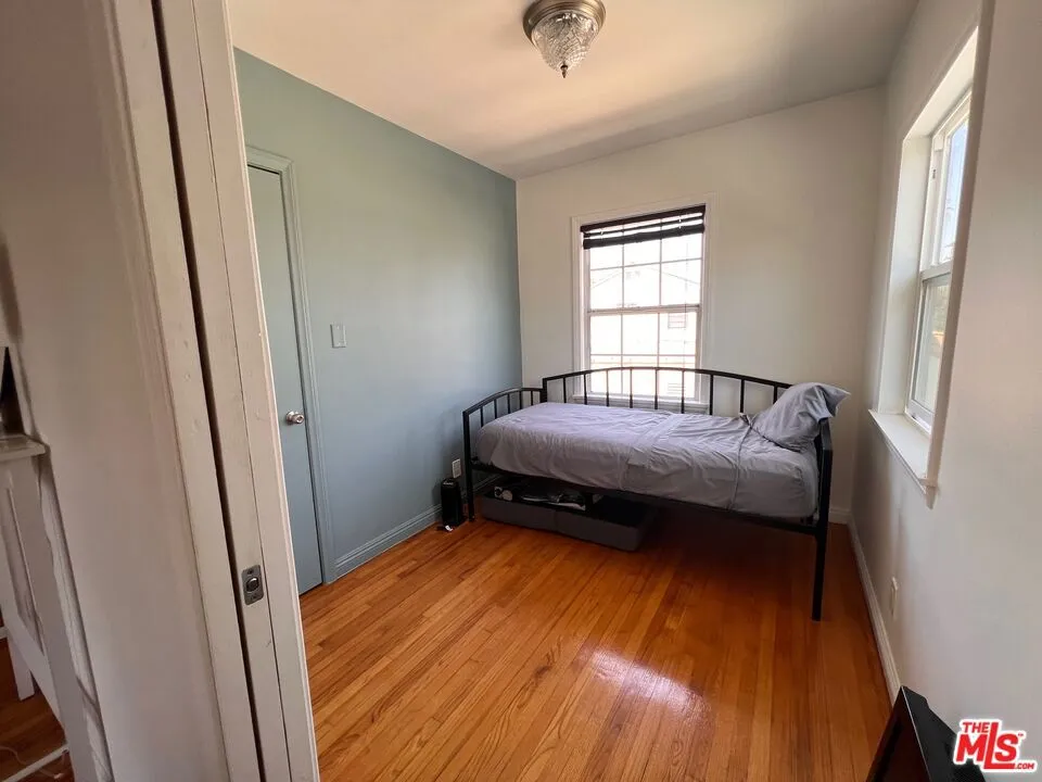 2333 S Garth Avenue #1/2 Los Angeles, CA 90034
