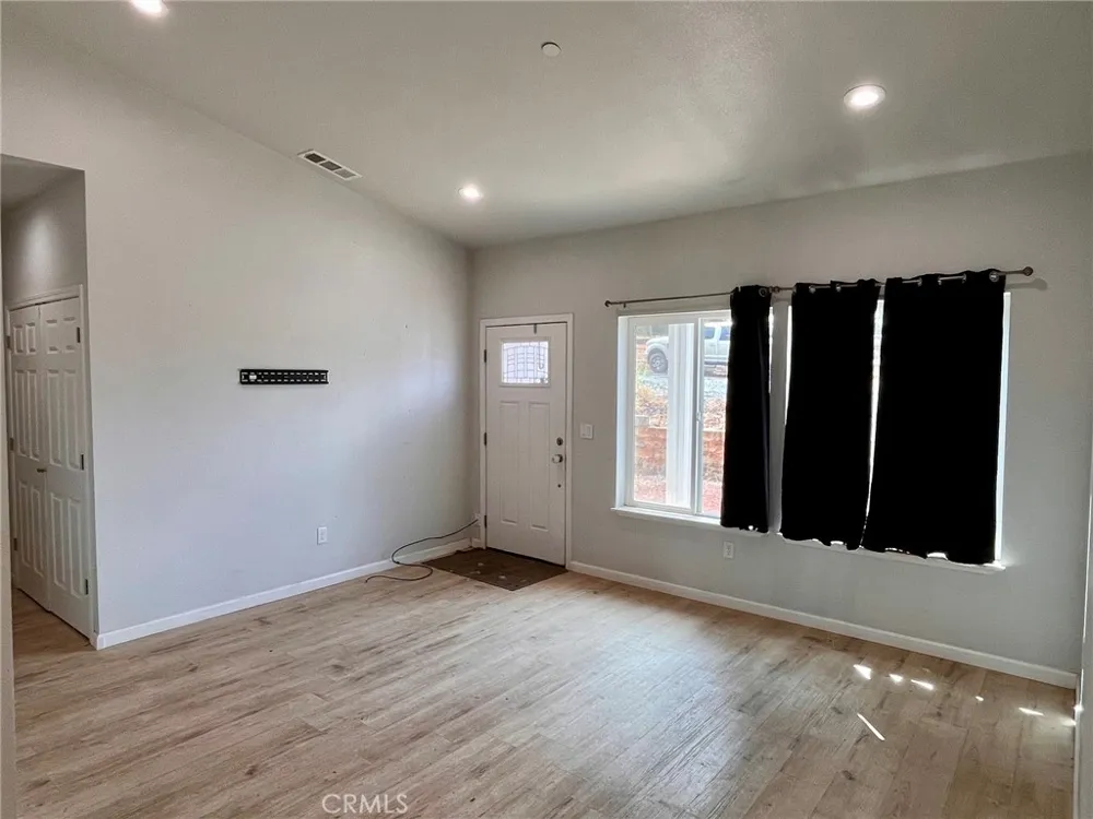 677 Meyers Paradise, CA 95969