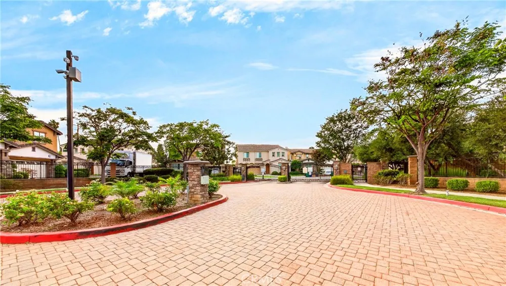 523 S Primrose La Habra, CA 90631