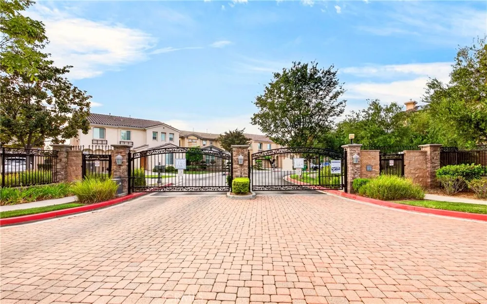 523 S Primrose La Habra, CA 90631