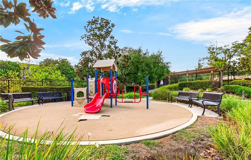 523 S Primrose La Habra, CA 90631