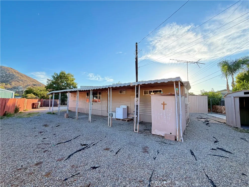 31080 Fretwell Homeland, CA 92548