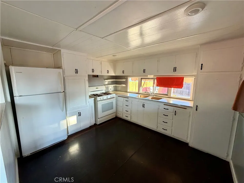 31080 Fretwell Homeland, CA 92548