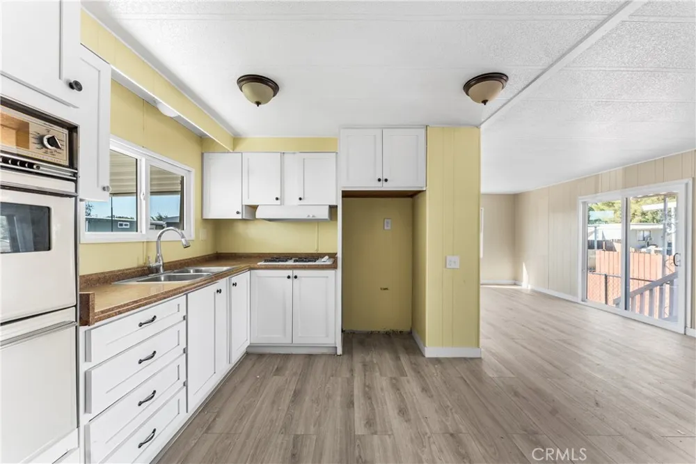 3300 15th W #254 Rosamond, CA 93560