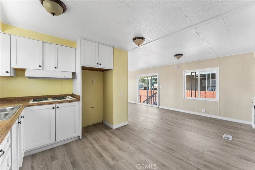 3300 15th W #254 Rosamond, CA 93560