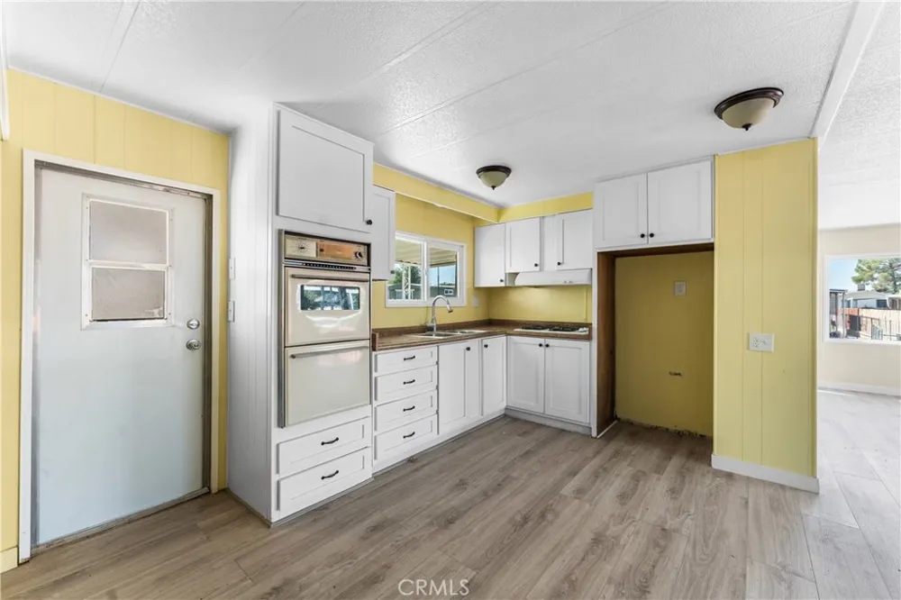 3300 15th W #254 Rosamond, CA 93560