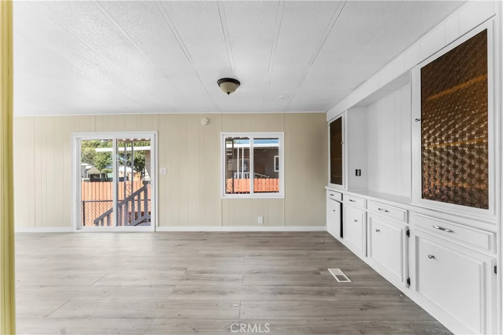 3300 15th W #254 Rosamond, CA 93560