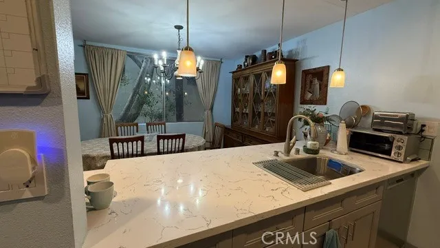 1230 Sweetzer #114 West Hollywood, CA 90069