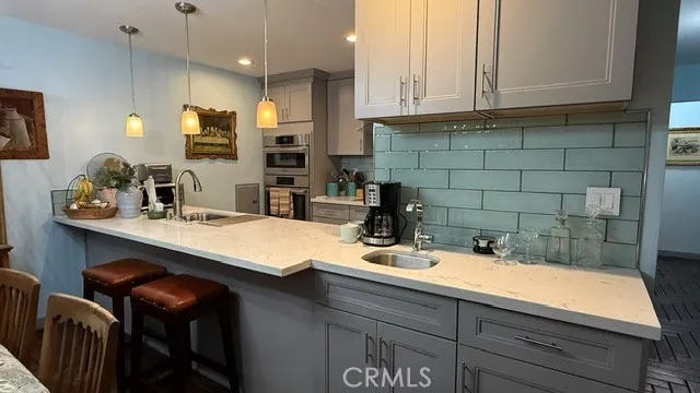 1230 Sweetzer #114 West Hollywood, CA 90069