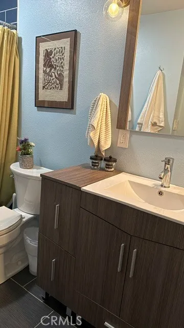 1230 Sweetzer #114 West Hollywood, CA 90069