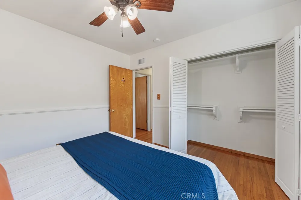 868 Stevely Long Beach, CA 90815