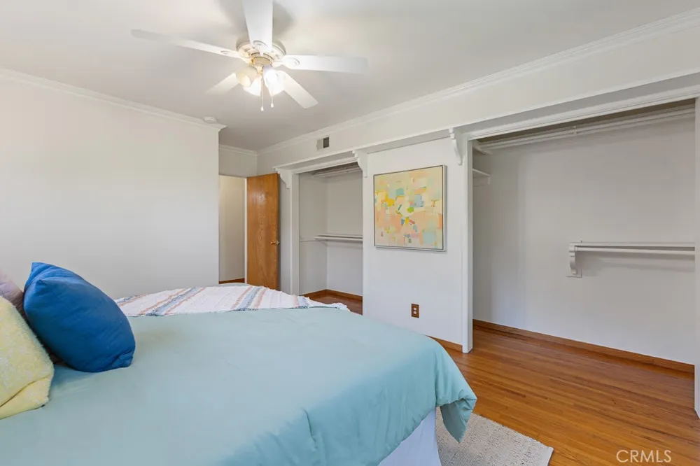 868 Stevely Long Beach, CA 90815