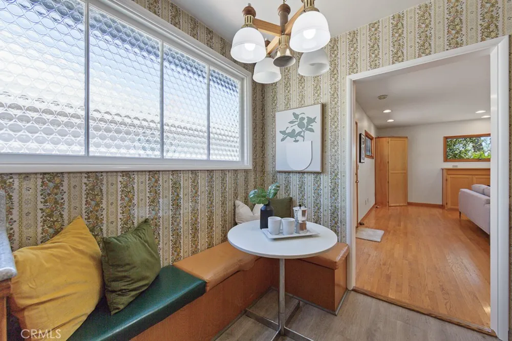 868 Stevely Long Beach, CA 90815