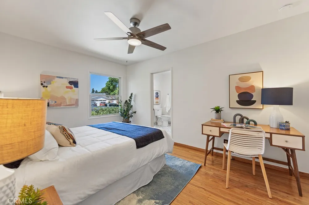 868 Stevely Long Beach, CA 90815