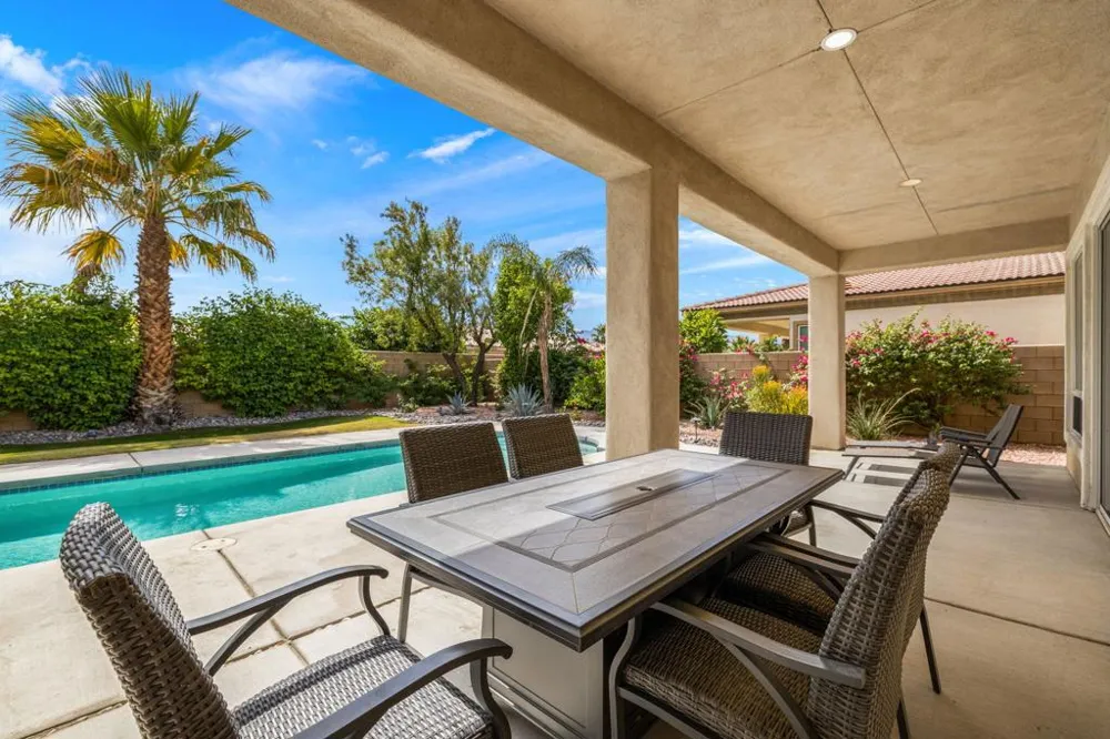 74053 Chinook Circle Palm Desert, CA 92211