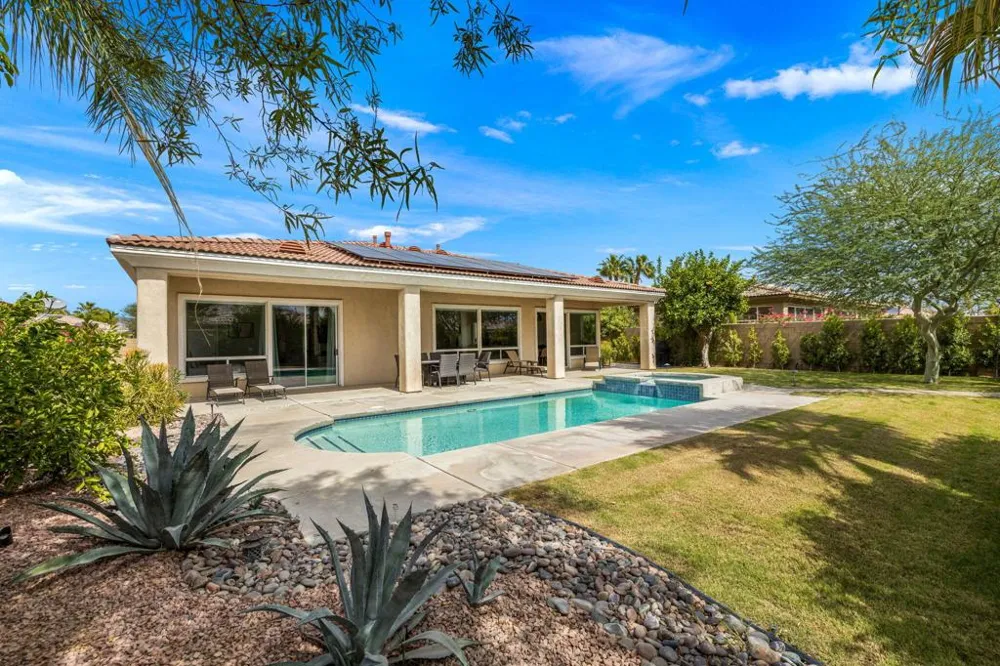 74053 Chinook Circle Palm Desert, CA 92211