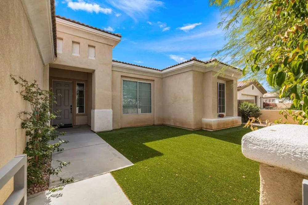 74053 Chinook Circle Palm Desert, CA 92211