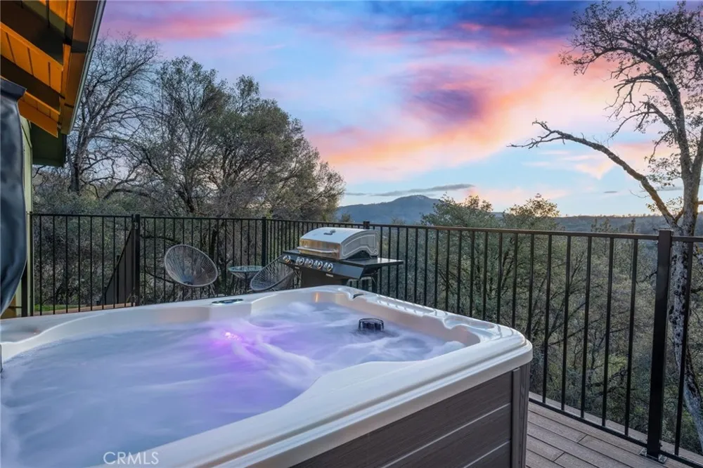 42442 Buckeye Oakhurst, CA 93644