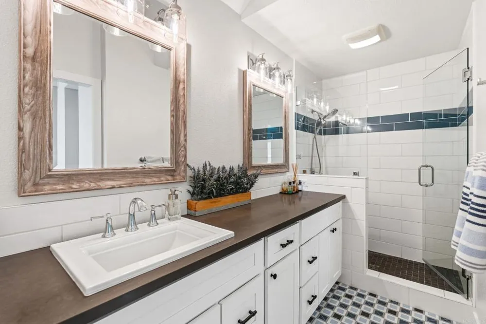 838 Windcrest Drive Carlsbad, CA 92011