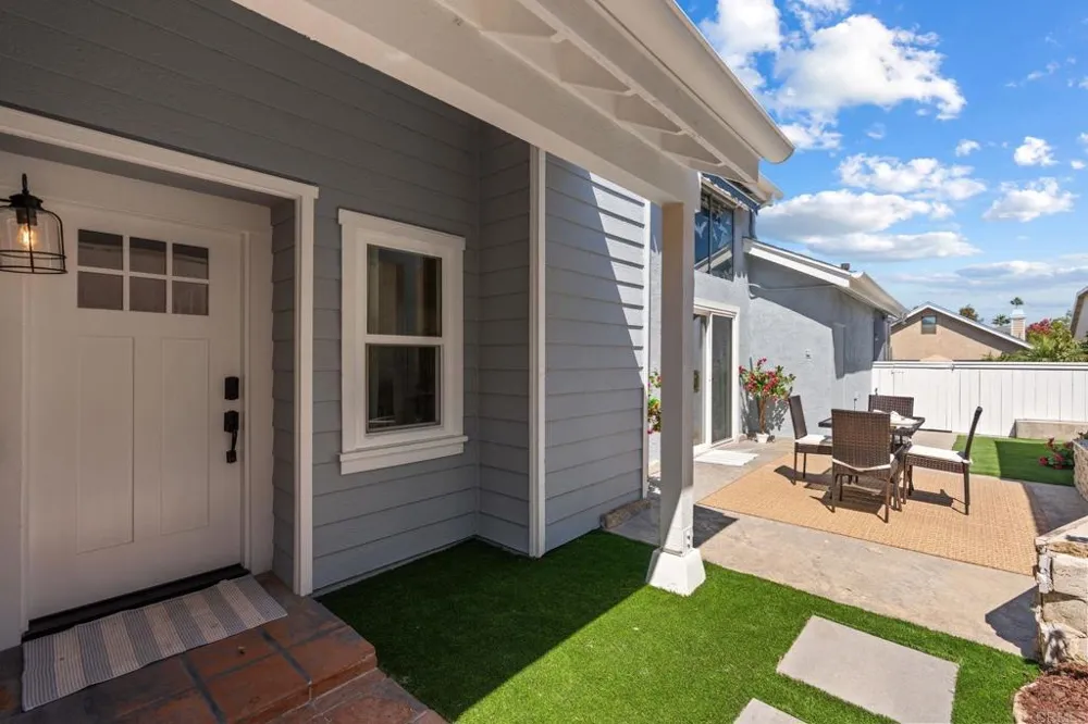 838 Windcrest Drive Carlsbad, CA 92011