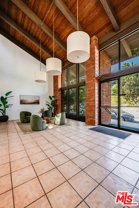 3480 Barham Boulevard #326 Los Angeles, CA 90068