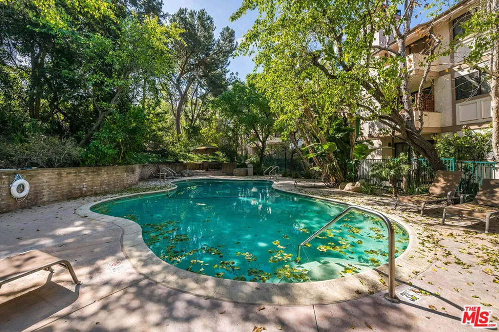 3480 Barham Boulevard #326 Los Angeles, CA 90068